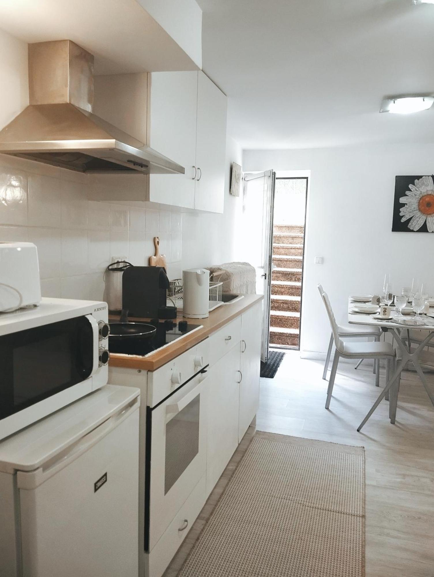 Zizur Mayor Cool Basement Studio In Hosts House With Private Terrace And Bbq מראה חיצוני תמונה